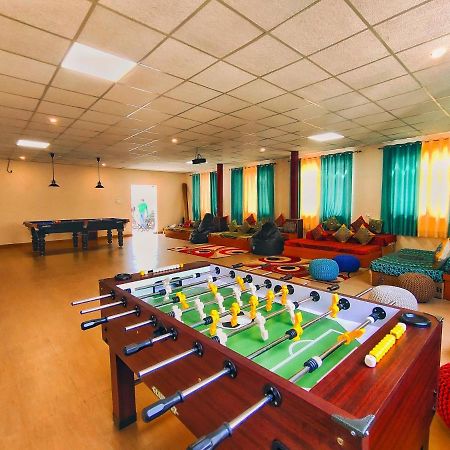 Karwaan Hostel Rishīkesh Exteriör bild