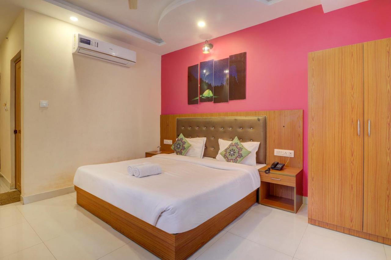 Karwaan Hostel Rishīkesh Exteriör bild