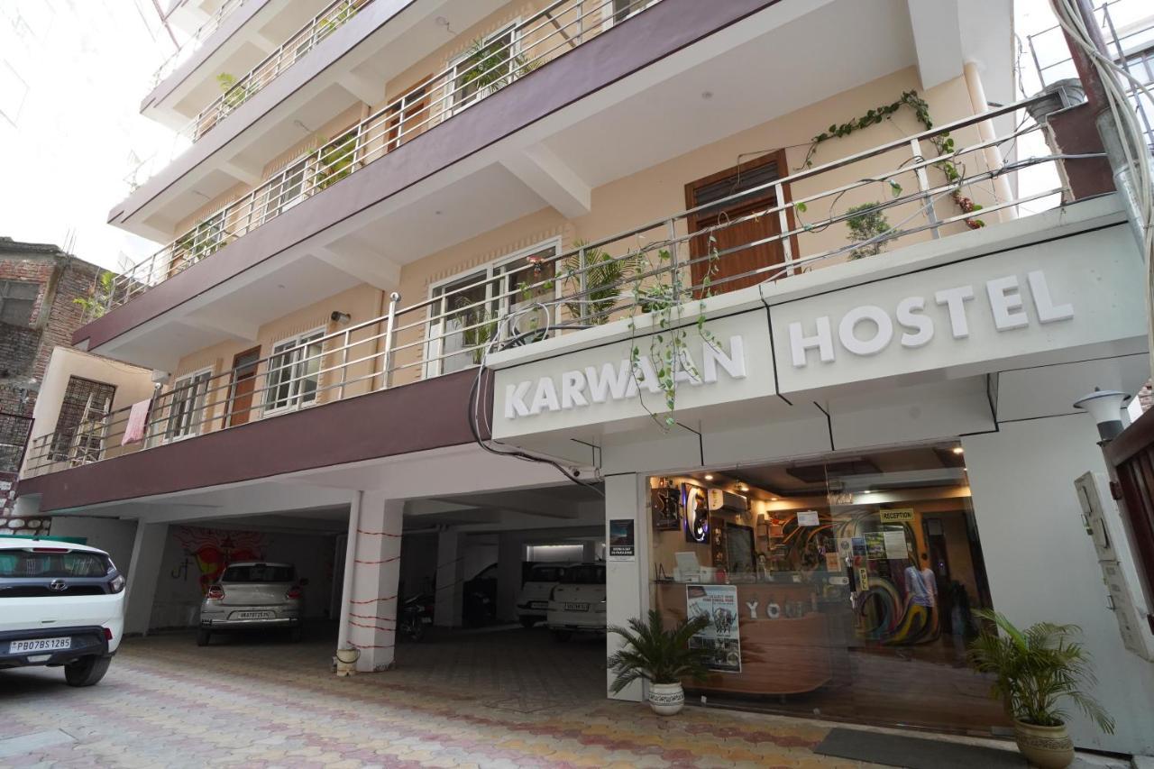 Karwaan Hostel Rishīkesh Exteriör bild