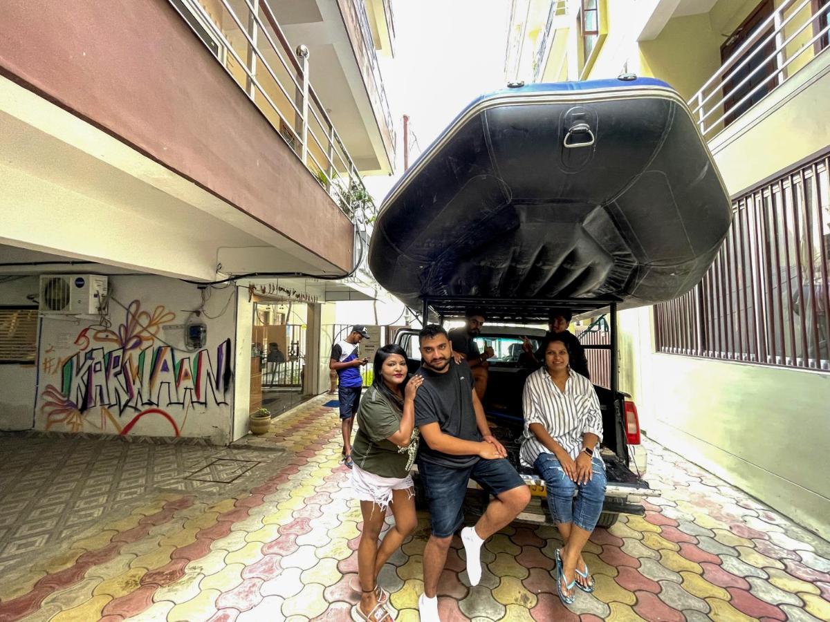 Karwaan Hostel Rishīkesh Exteriör bild