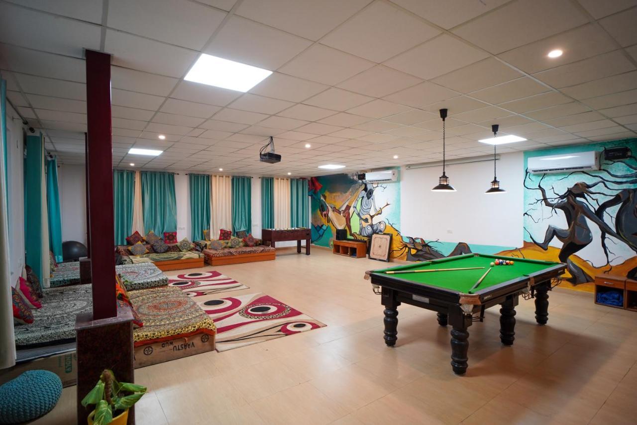 Karwaan Hostel Rishīkesh Exteriör bild
