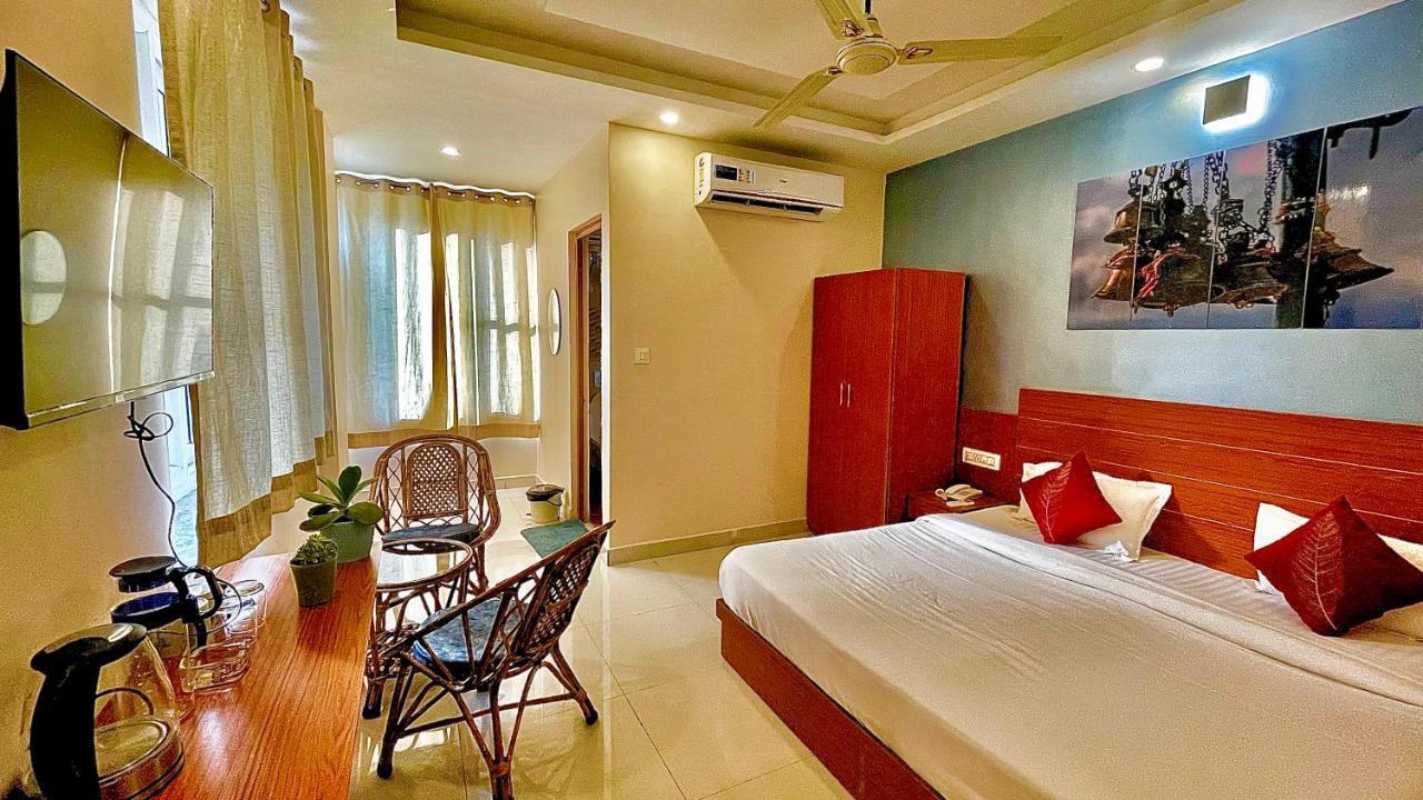 Karwaan Hostel Rishīkesh Exteriör bild
